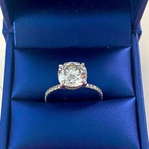 Moissanite engagement ring